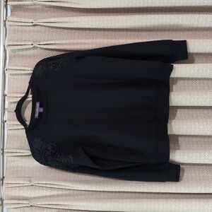Women's Size S Gloria Vanderbilt Black Sweatshirt w/ Lace Floral Shoulder Detail